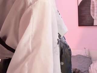 Sue-Holland live cam preview