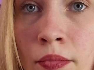 Sue-Holland live cam preview