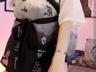 Sue-Holland live cam preview