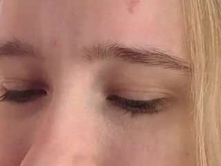 Sue-Holland live cam preview