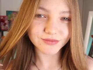 sue-sanders's CamSoda show and profile