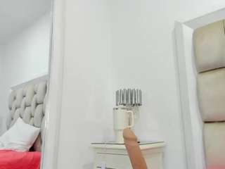 valeriesoto's CamSoda show and profile