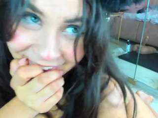 lizzyolsen Live Webcam on {site_name}