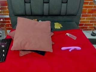 lorrewilliamss webcam