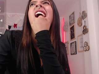 Maia Reficco live webcam show