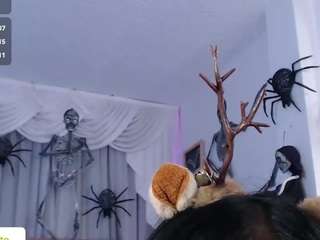 Maia Reficco live cam preview