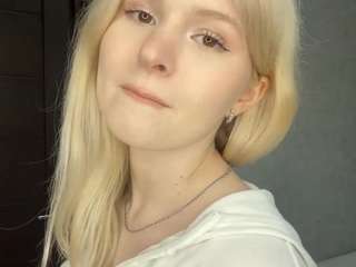 maryannepirozhkov live cam profile
