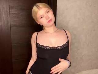 maryannepirozhkov live cam profile