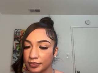 Live webcam model gabbygorgeous2 on Soda Cams