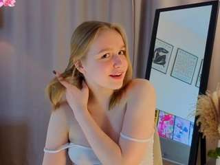 kathierhinebolt Live Webcam on CamSoda