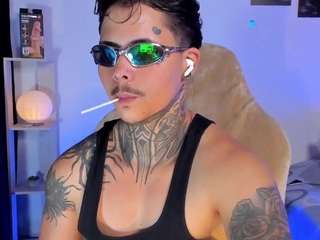 stefantransman's CamSoda show and profile