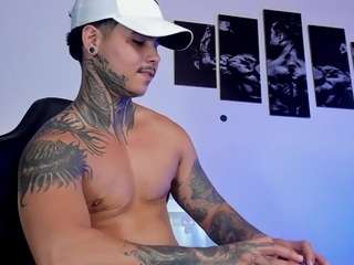 Stefantransman — LIVE on Camsoda