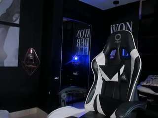 Live webcam model valeryduglass on Soda Cams