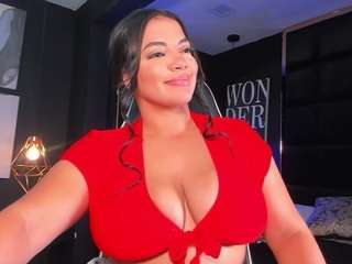 Live webcam model valeryduglass on Soda Cams