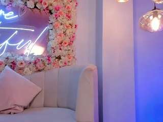 chloepreston's CamSoda show and profile