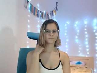  carinabatton chat room