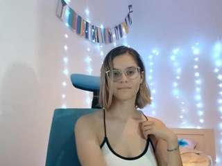  carinabatton chat room