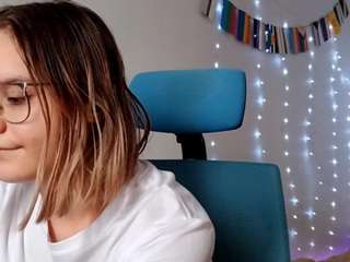 carinabatton Live Webcam on CamSoda