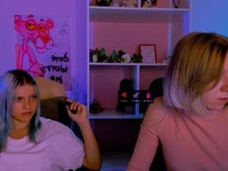  gloria-bubble chat room