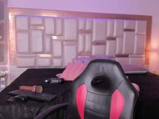 katemoorex's live room