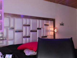 katemoorex's live room