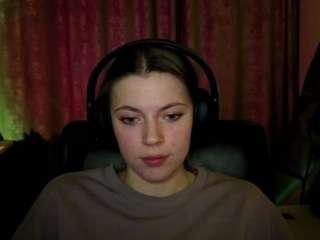 le modèle leesaft est en webcam porno dans un show sur le site camsoda, il possède les tags suivants: ahegao,solo,natural,no drinking,normal,oil,orgasm,pov,sexy,skinny,smoking,spanks,amateur,sph,stockings,strip,striptease,tease,teen (18+),twerk