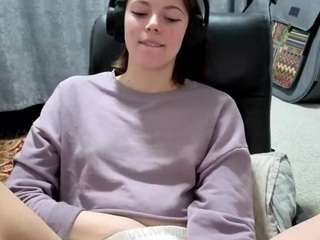 le modèle leesaft est en webcam porno dans un show sur le site camsoda, il possède les tags suivants: ahegao,spanks,no drinking,normal,oil,orgasm,pov,sexy,skinny,smoking,solo,sph,amateur,stockings,strip,striptease,tease,teen (18+),toys,twerk