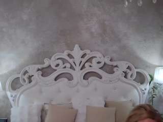MissBlondy live cam preview