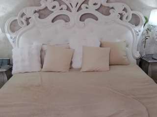 MissBlondy live cam preview