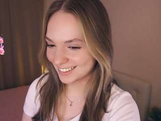 rhodaahles's CamSoda show and profile