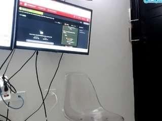 skinnyyuliana18 — LIVE on Camsoda