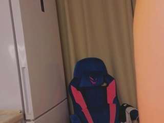 halfpint-babe Live Webcam on CamSoda