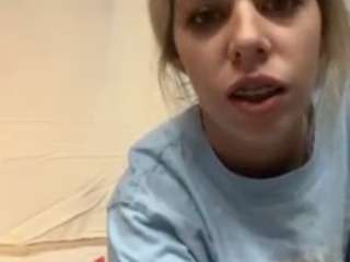 kaycebrooke's CamSoda show and profile