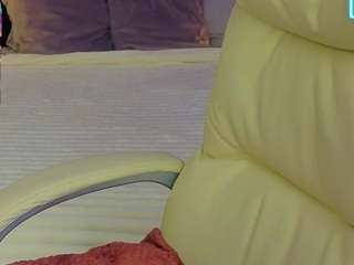 missrossi's CamSoda show and profile