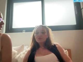 mummiaelegance, female webcam model,  years old, on live webcam