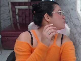 samy-collen-v live cam profile