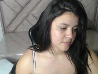 samy-collen-v's CamSoda show and profile