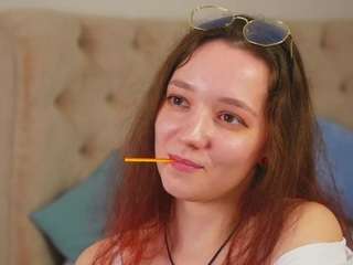 adellenitz camsoda