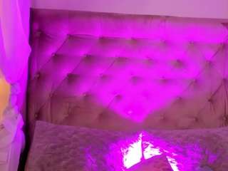 mia-colllins1 webcam