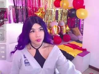 alicewalker-11 from CamSoda is Freechat