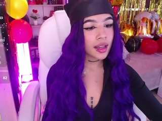 alicewalker-11 from CamSoda is Freechat