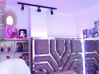  alicewalker-11 chat room