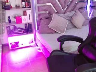 alicewalker-11 webcam