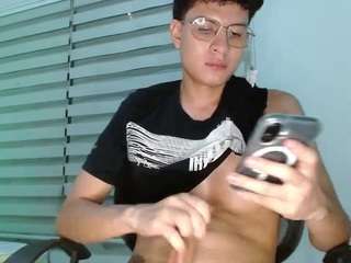 Live Sex Chat with AquaticFed (@aquaticfed)