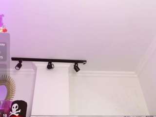 aurora-brown Live Webcam on CamSoda