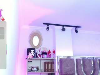 aurora-brown webcam model