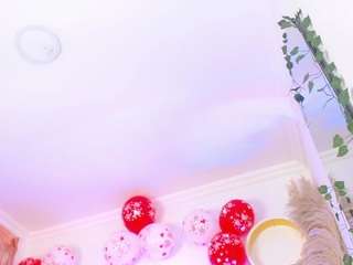 aurora-brown's CamSoda show and profile