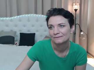 avasaturnian Live Webcam on CamSoda