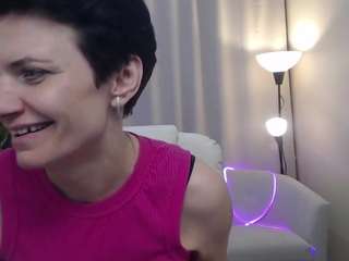 avasaturnian Live Webcam on CamSoda