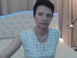 avasaturnian Live Webcam on CamSoda